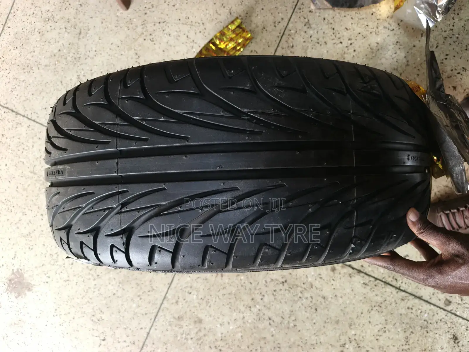 225/40r18 Kenda