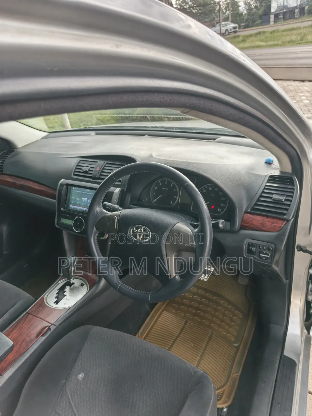 Toyota Premio 2012 Silver