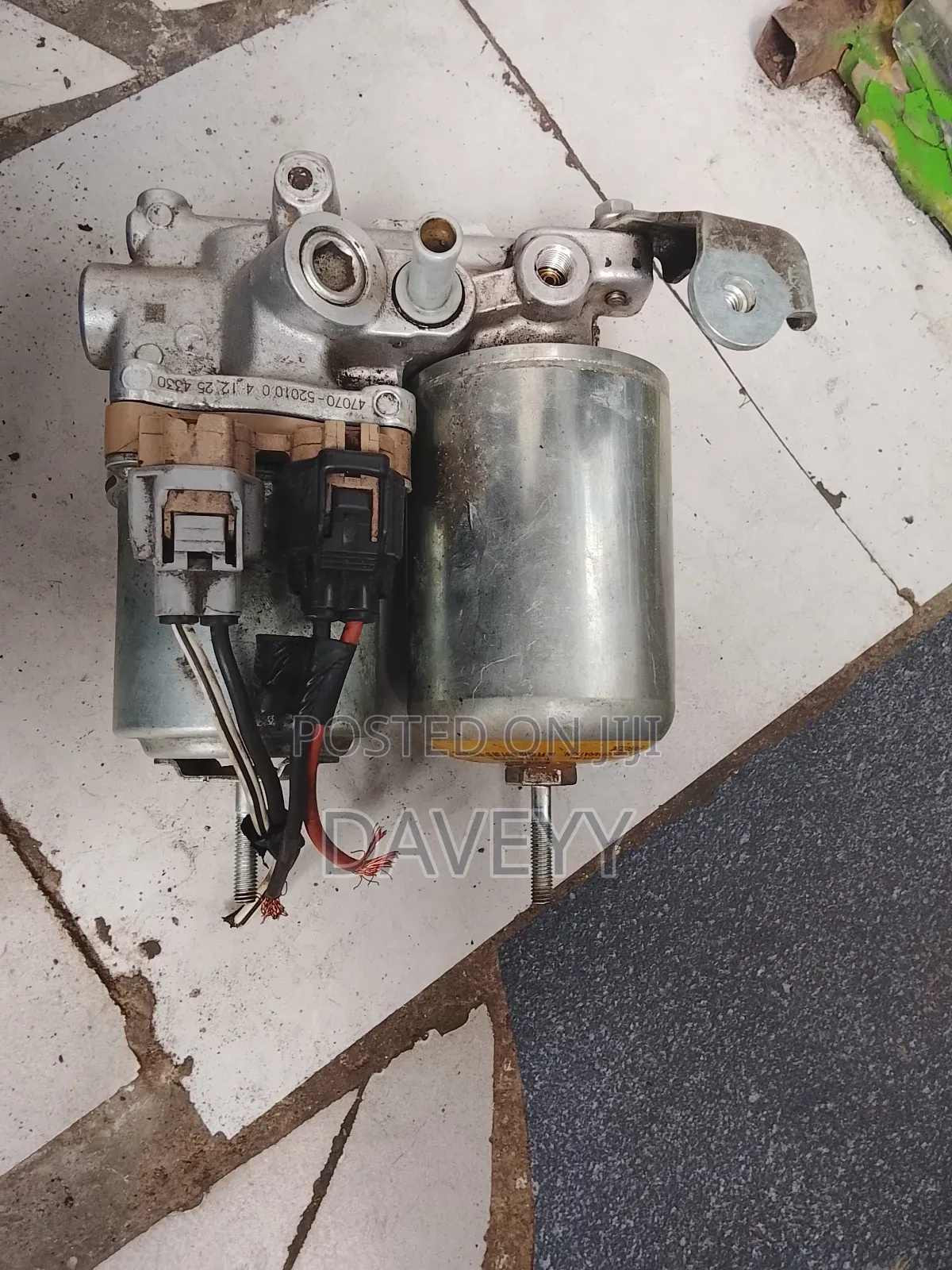 Toyota Fielder Brake Booster