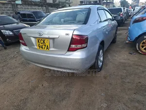 Toyota Axio 1.5 X HID 2WD 2010 Silver