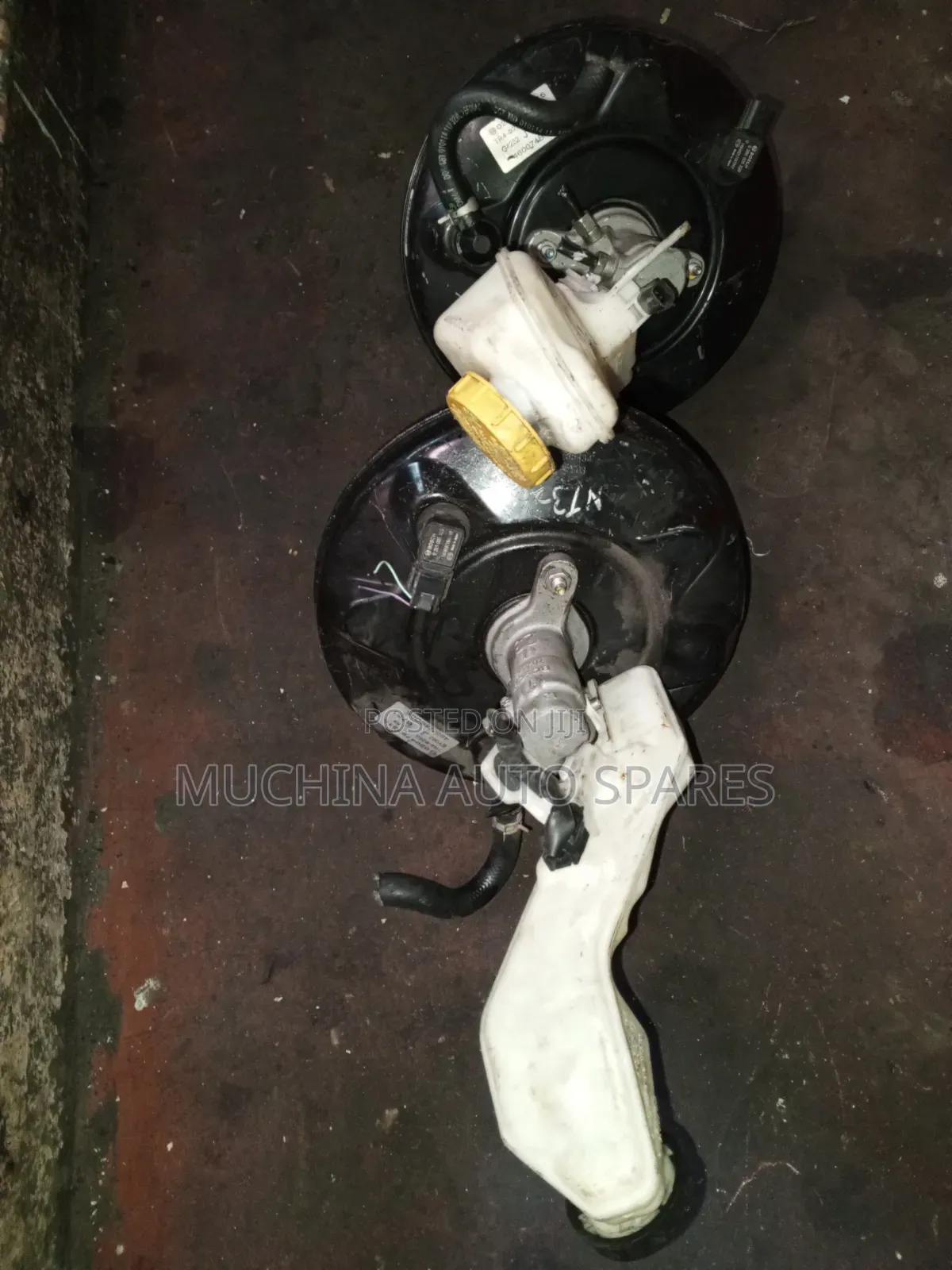 Brake Booster and Master Cylinder Nissan Extrail Nt32