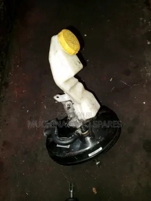 Brake Booster and Master Cylinder Nissan Extrail Nt32