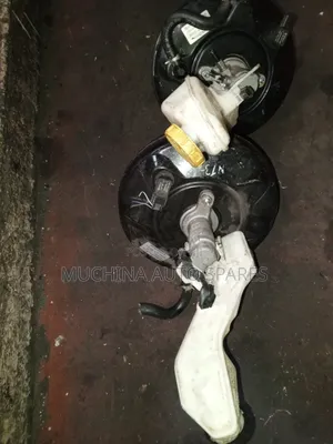 Brake Booster and Master Cylinder Nissan Extrail Nt32