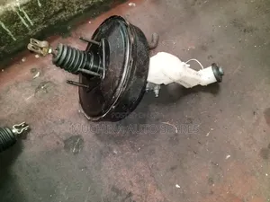 Brake Booster and Master Cylinder Toyota Sienna Old Model