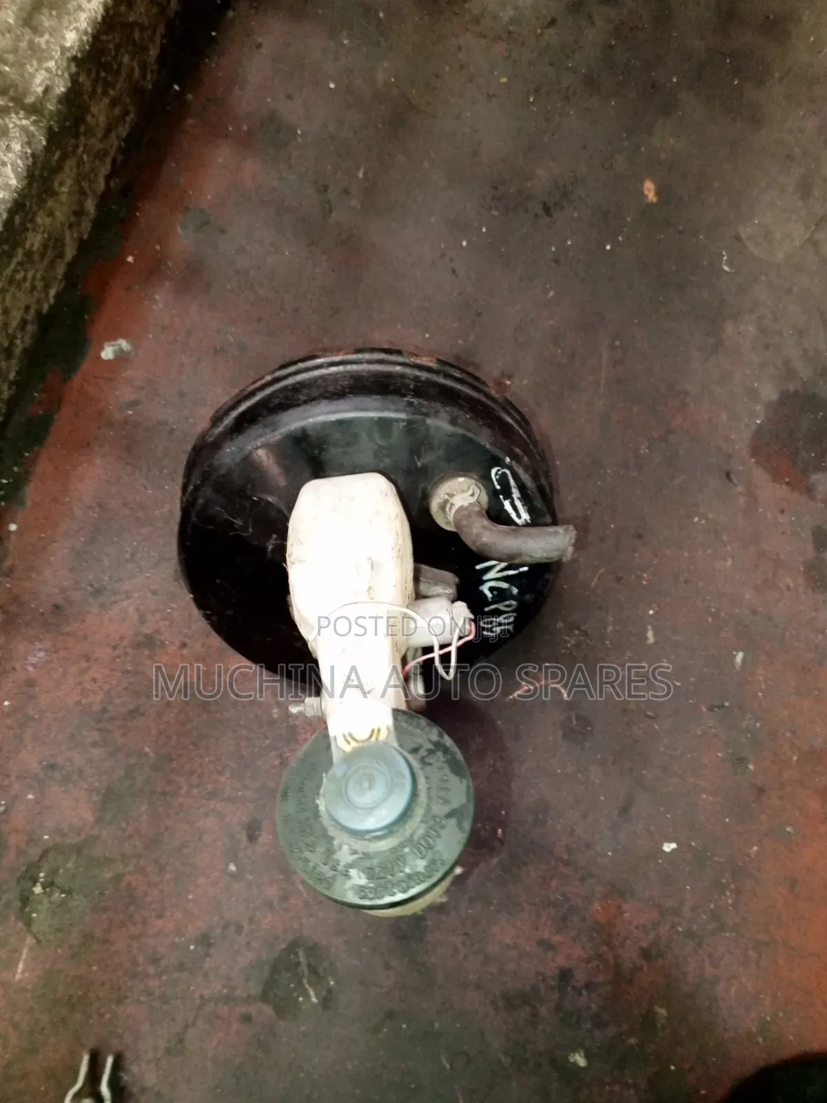 Brake Booster and Master Cylinder Toyota Sienna Old Model