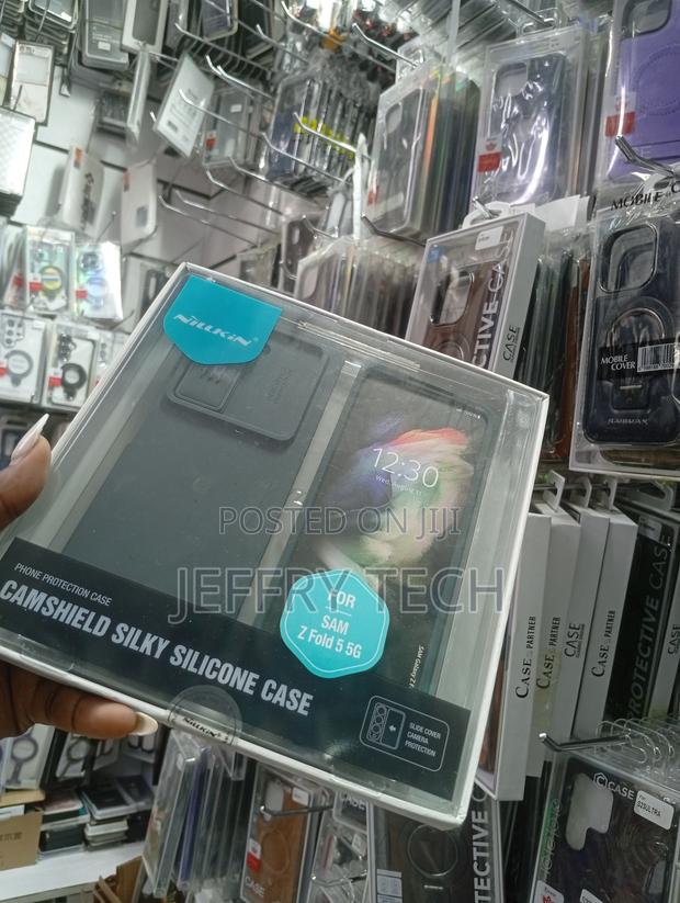 Samsung Galaxy Z Fold 5 Camshield Silky Silicone Case - thumbnail 2