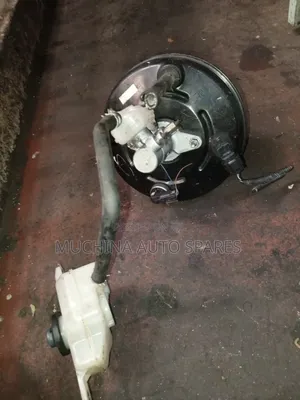 Complete Booster and Master Cylinder Toyota Noah New Model