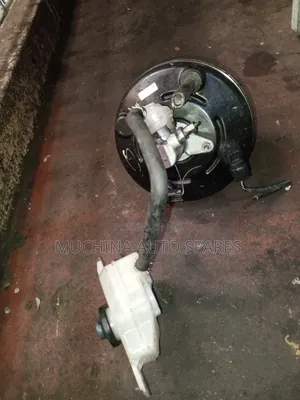 Complete Booster and Master Cylinder Toyota Noah New Model