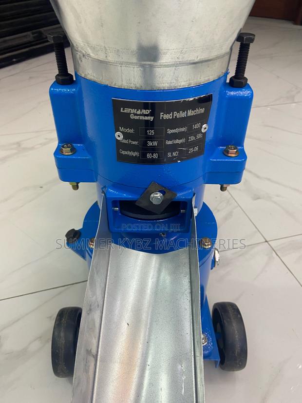 Classic Feeds Pellet Machine With 3hp Motor - thumbnail 3