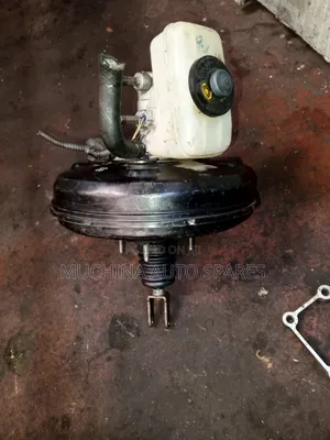 Complete Brake Booster and Master Cylinder Toyota Crown New Model
