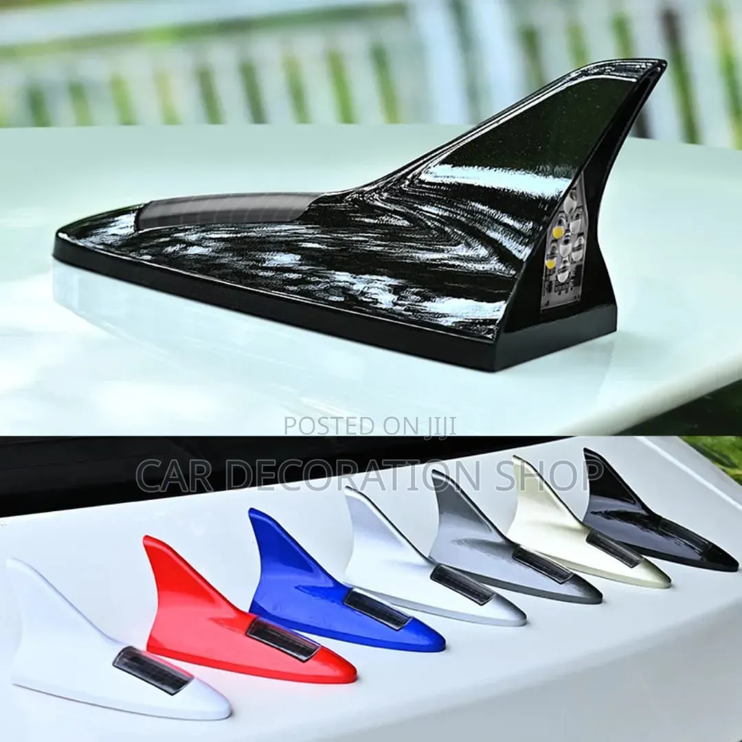 Shark Fin Shaped Antennae With Integrated Solar Panel Charging