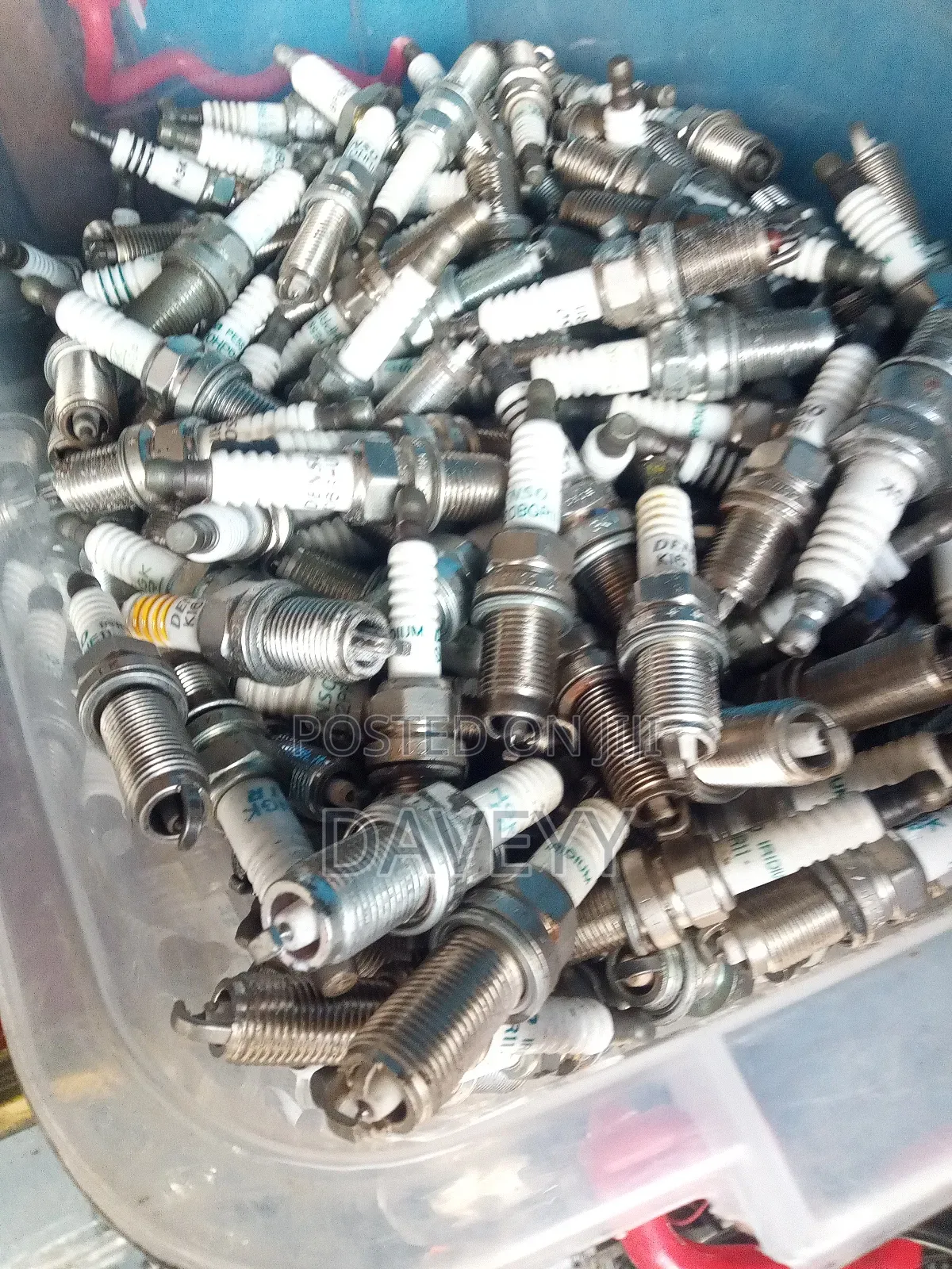 Engine Sparkplugs