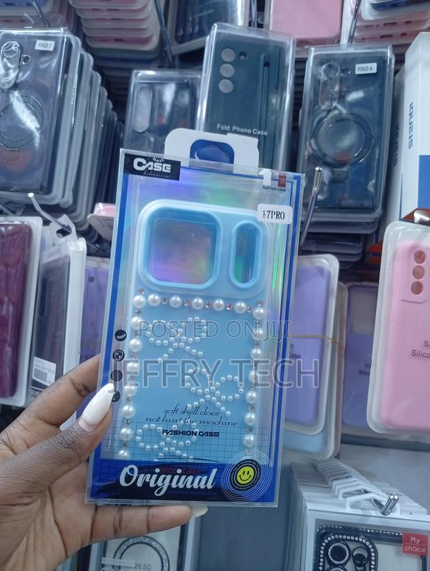 iPhone 17 Pro "Soft Shell" Fashion Case
