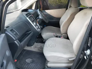 Toyota Ractis 2009 Black