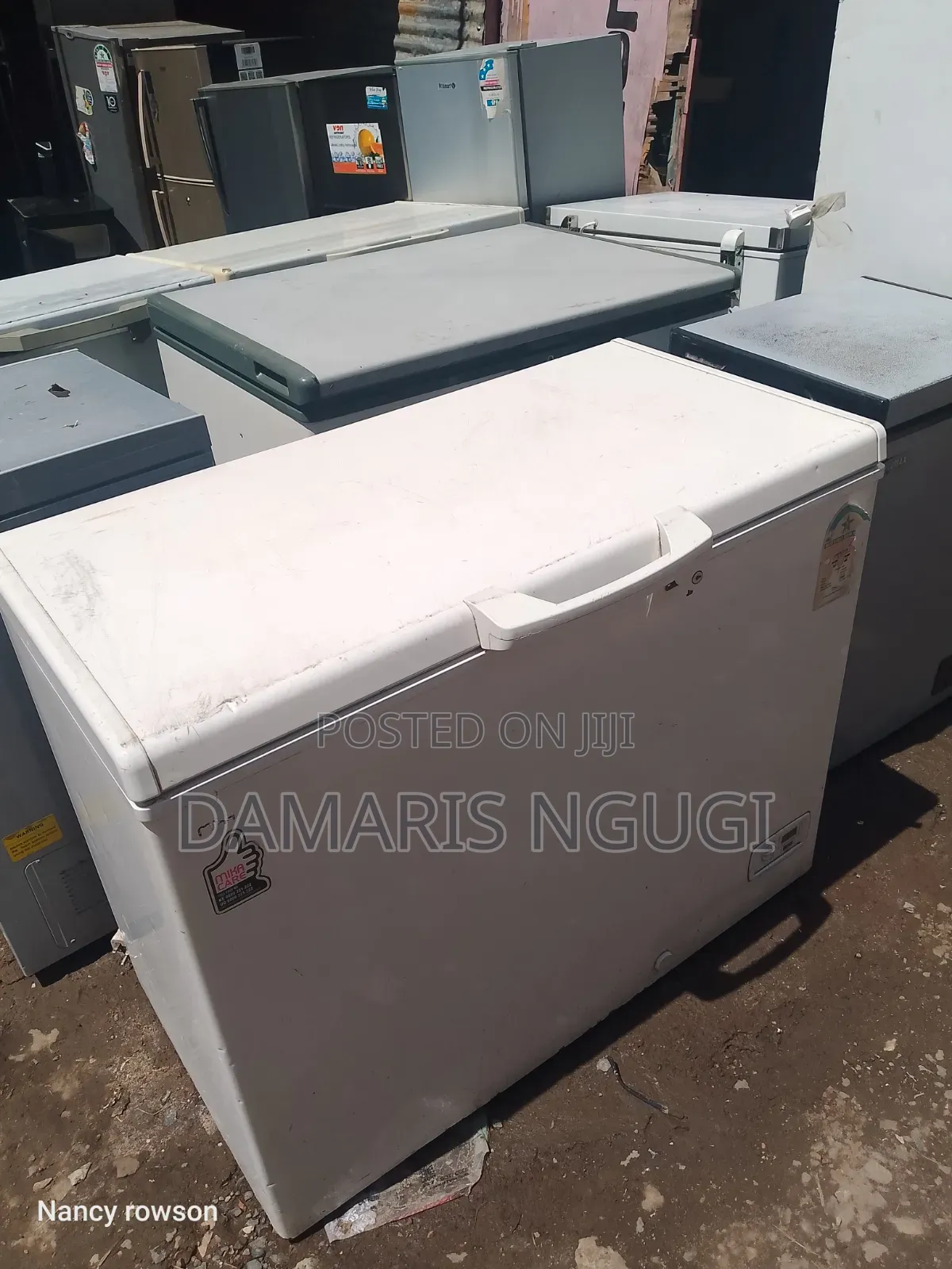 Mika White Deep Freezer
