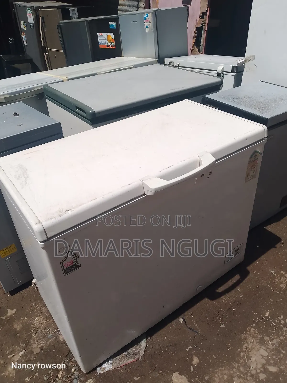 Mika White Deep Freezer