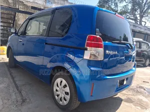 Toyota Spade 2018 Blue