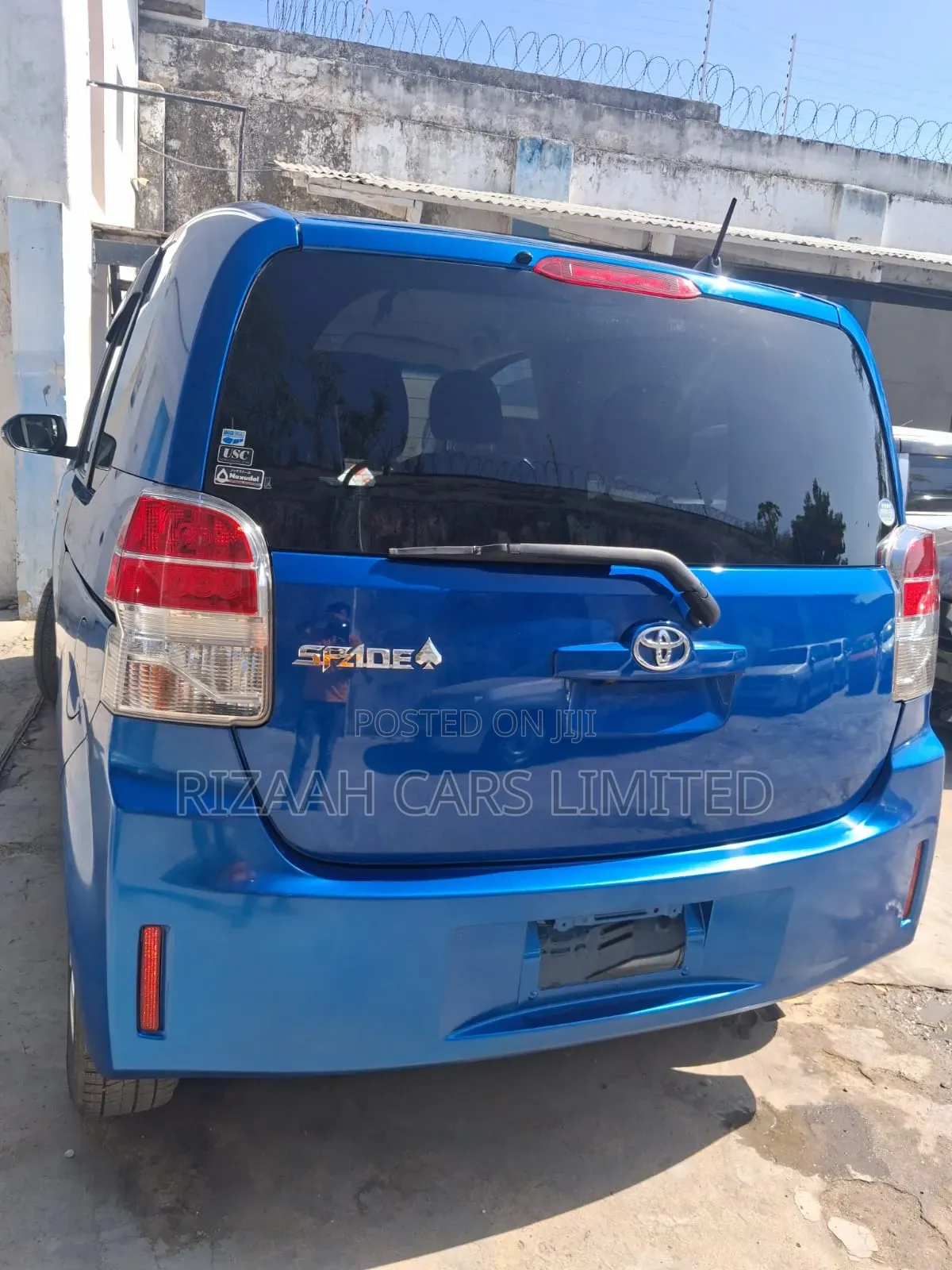 Toyota Spade 2018 Blue