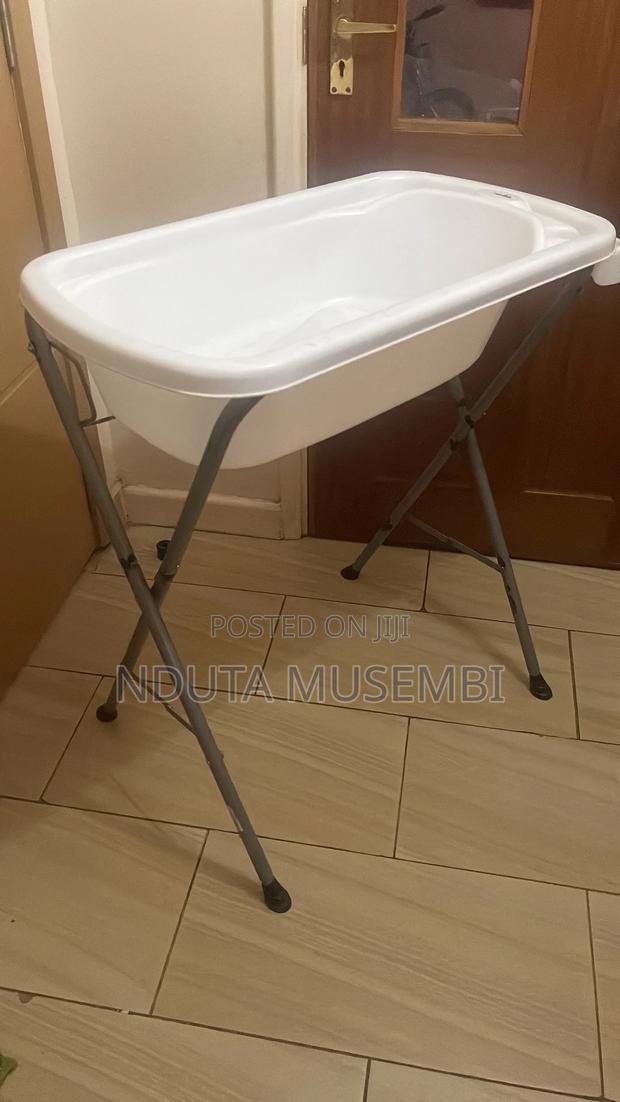Foldable Baby Washing Basin With Stand