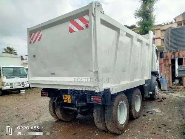 Tata Prima 2523 Tipper - thumbnail 11