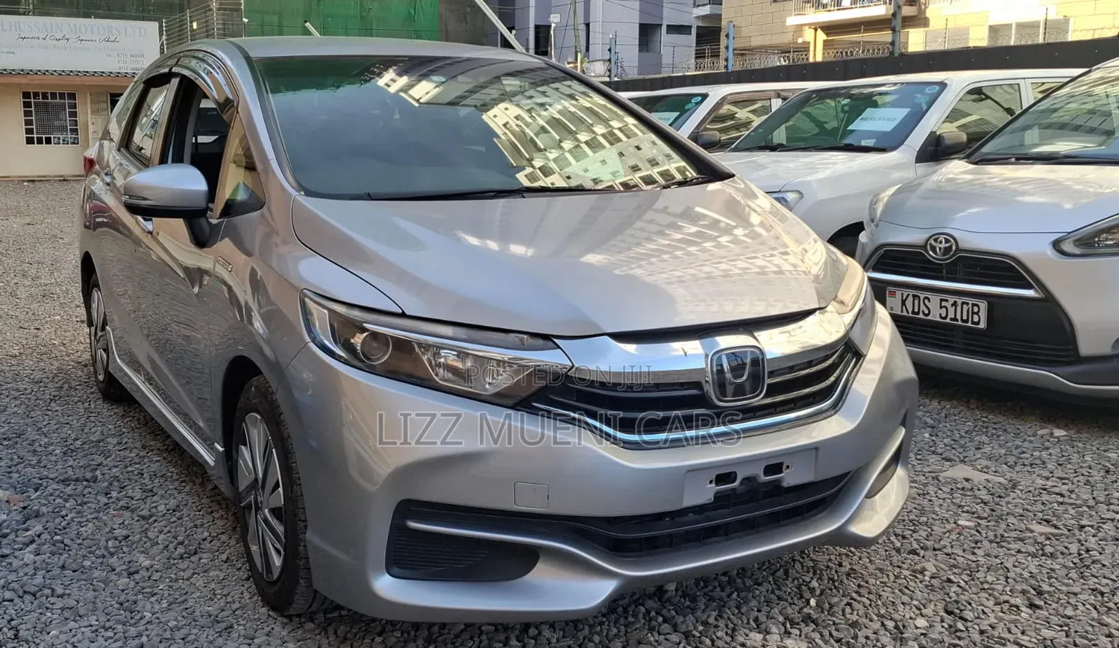 Honda Fit Shuttle 1.5 Hybrid 2WD 2019 Silver