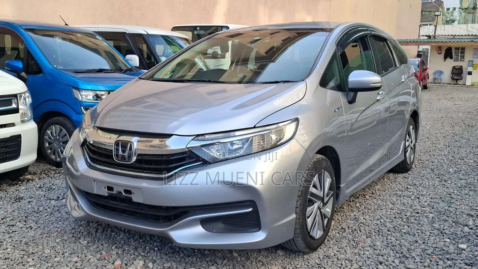 Honda Fit Shuttle 1.5 Hybrid 2WD 2019 Silver