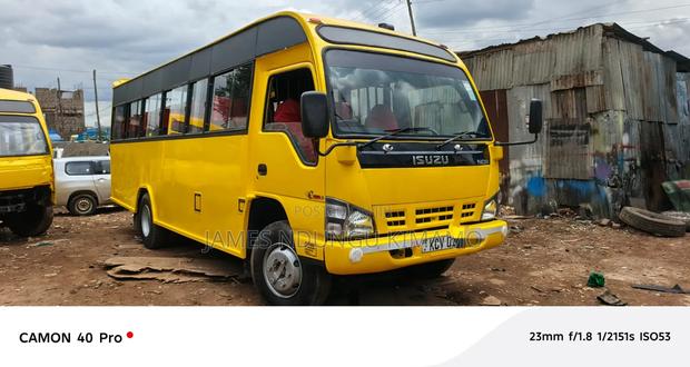 Isuzu NQR 2019 Yellow - thumbnail 2