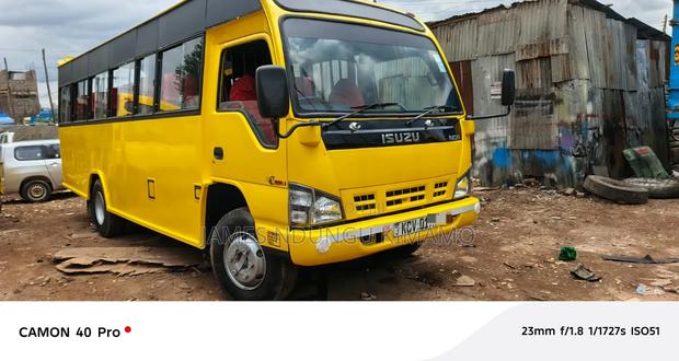 Isuzu NQR 2019 Yellow - thumbnail 8