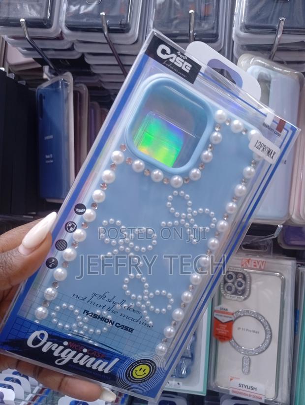 iPhone 12 Pro Max 3d Pearl-Style Bows Case - thumbnail 2