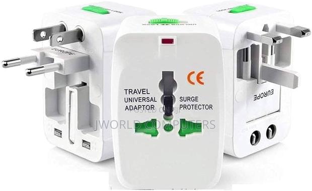 Universal Travel Adapter - thumbnail 4