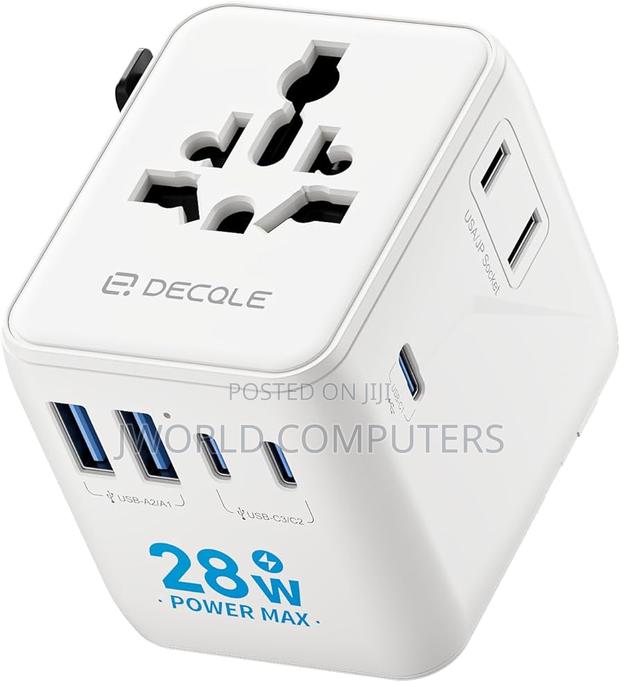 Universal Travel Adapter - thumbnail 5
