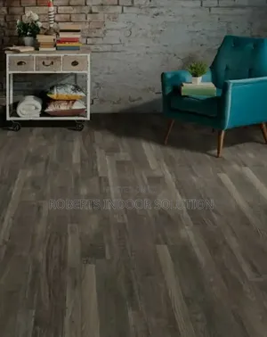 Wood-Look Floor Casing