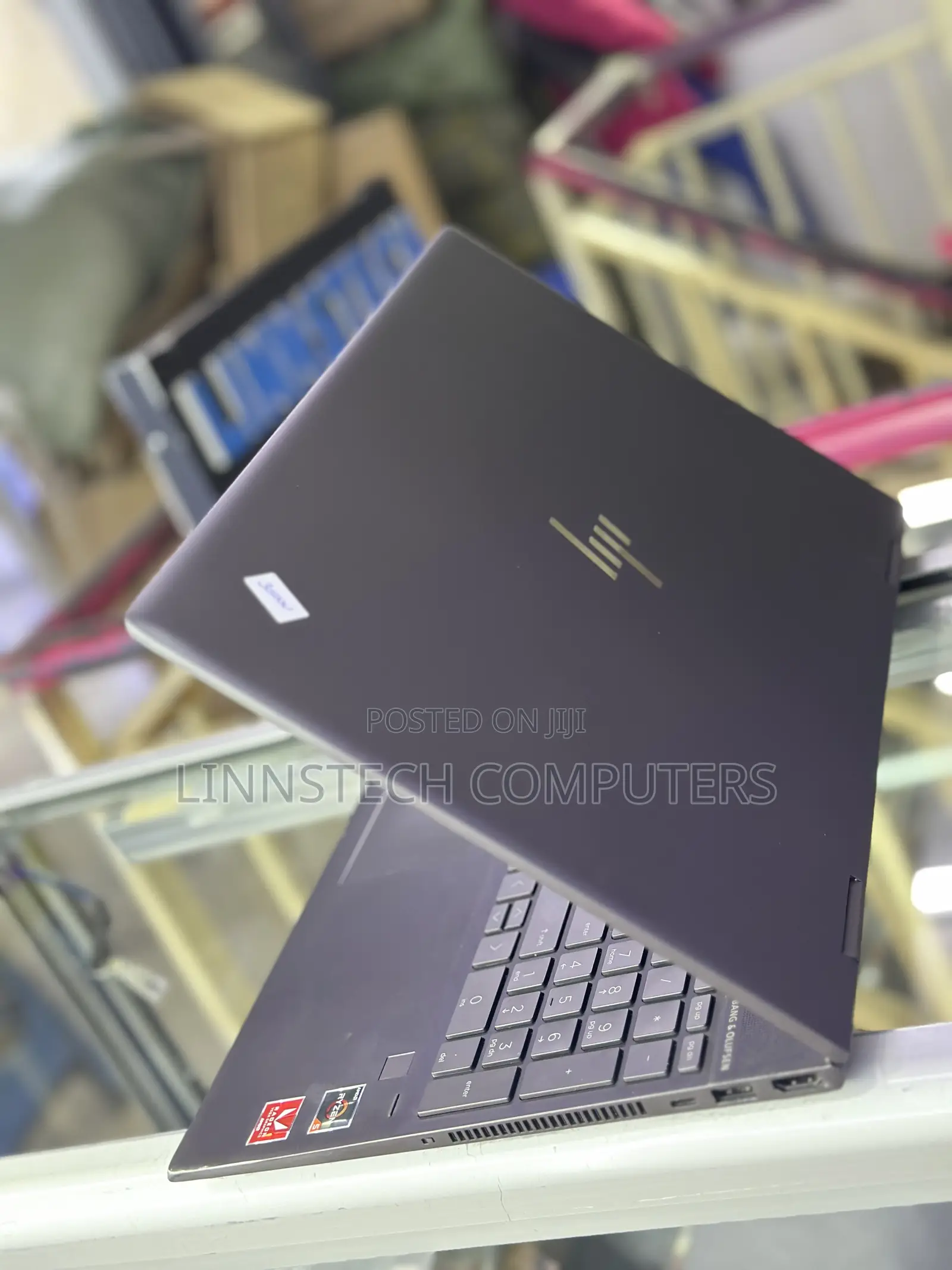 Laptop HP Envy 15 8GB AMD Ryzen 5 SSD 256GB