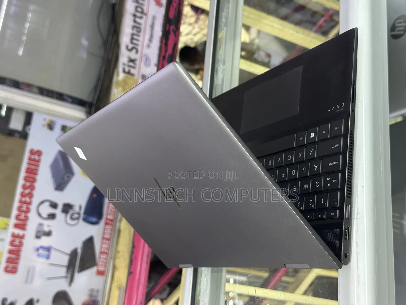 Laptop HP Envy 15 8GB AMD Ryzen 5 SSD 256GB