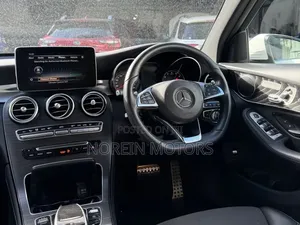 Mercedes-Benz GLE-Class 2020 Off white