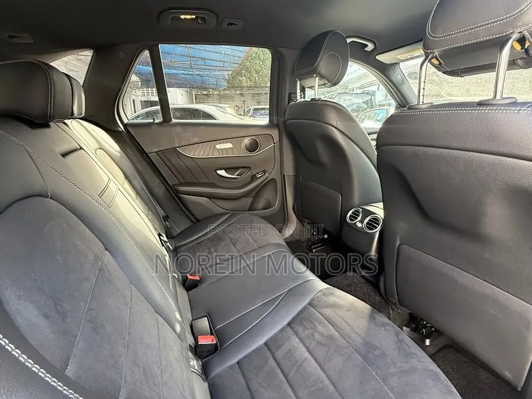 Mercedes-Benz GLE-Class 2020 Off white