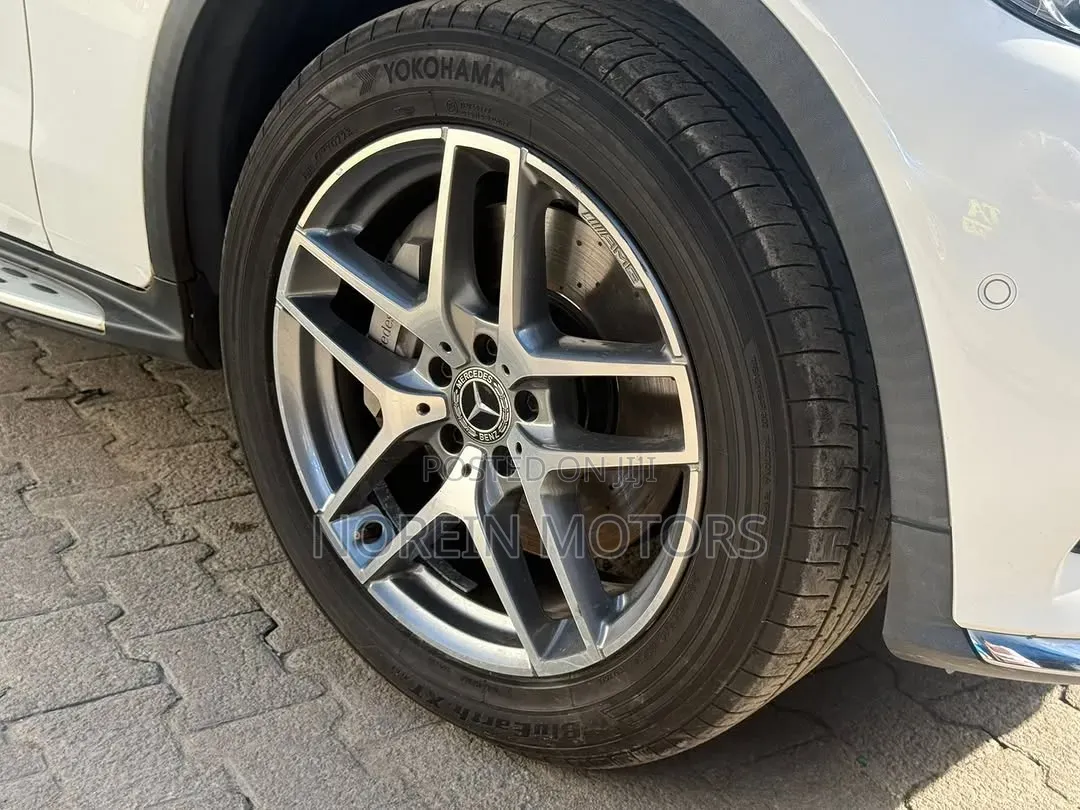 Mercedes-Benz GLE-Class 2020 Off white