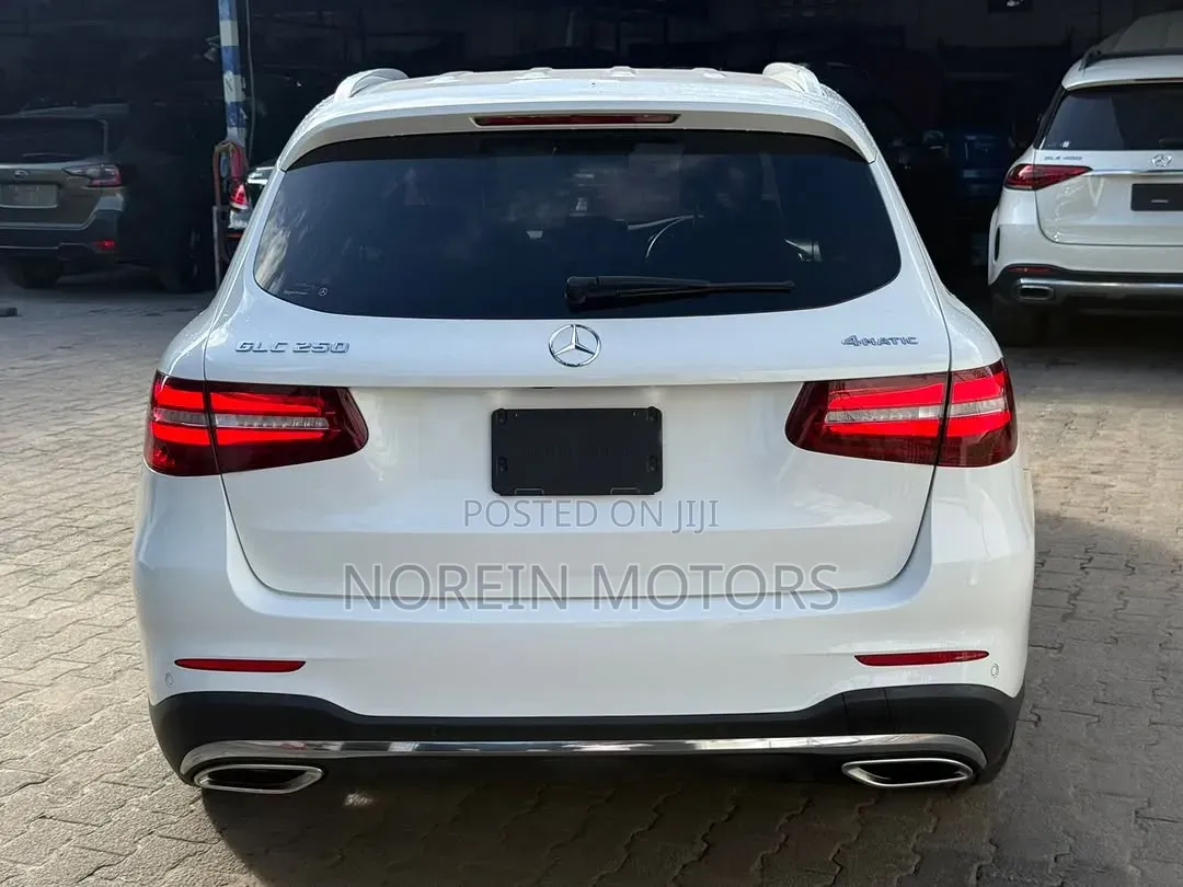 Mercedes-Benz GLE-Class 2020 Off white