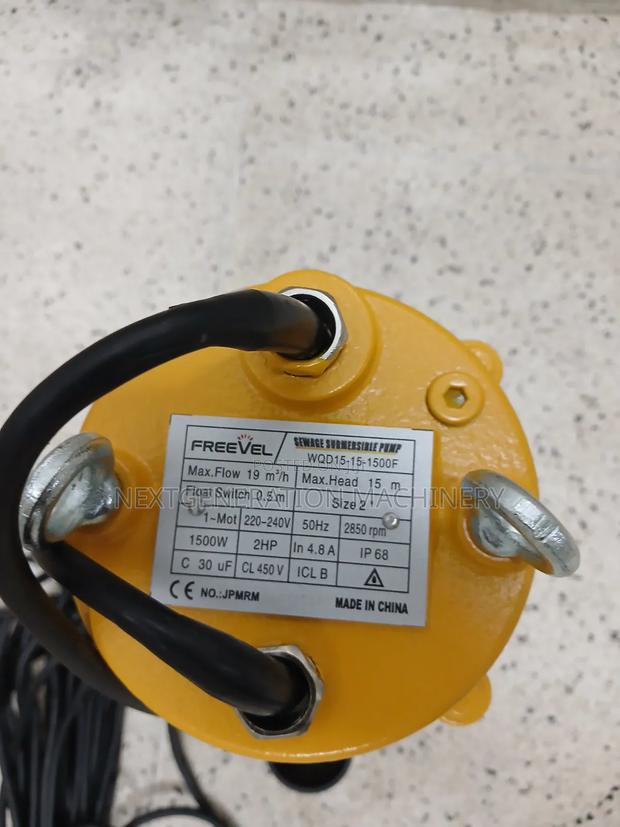 Freevel Submersible Water Pump - thumbnail 2