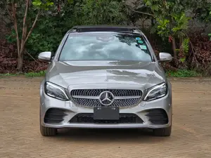 Mercedes-Benz C220 2019 Brown