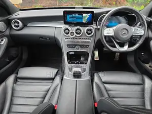 Mercedes-Benz C220 2019 Brown