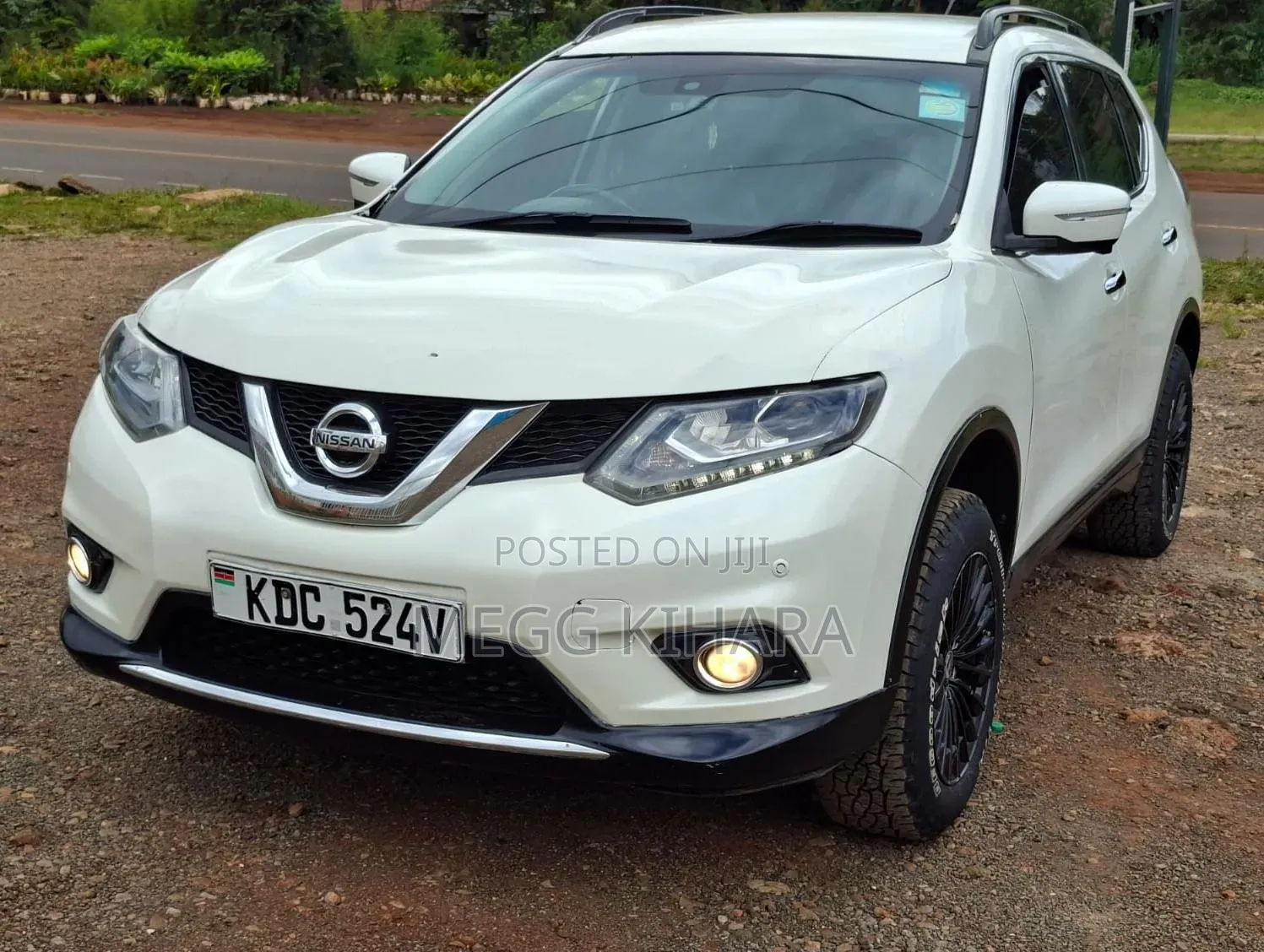 Nissan X-Trail 2.0 Petrol FWD 2014 White