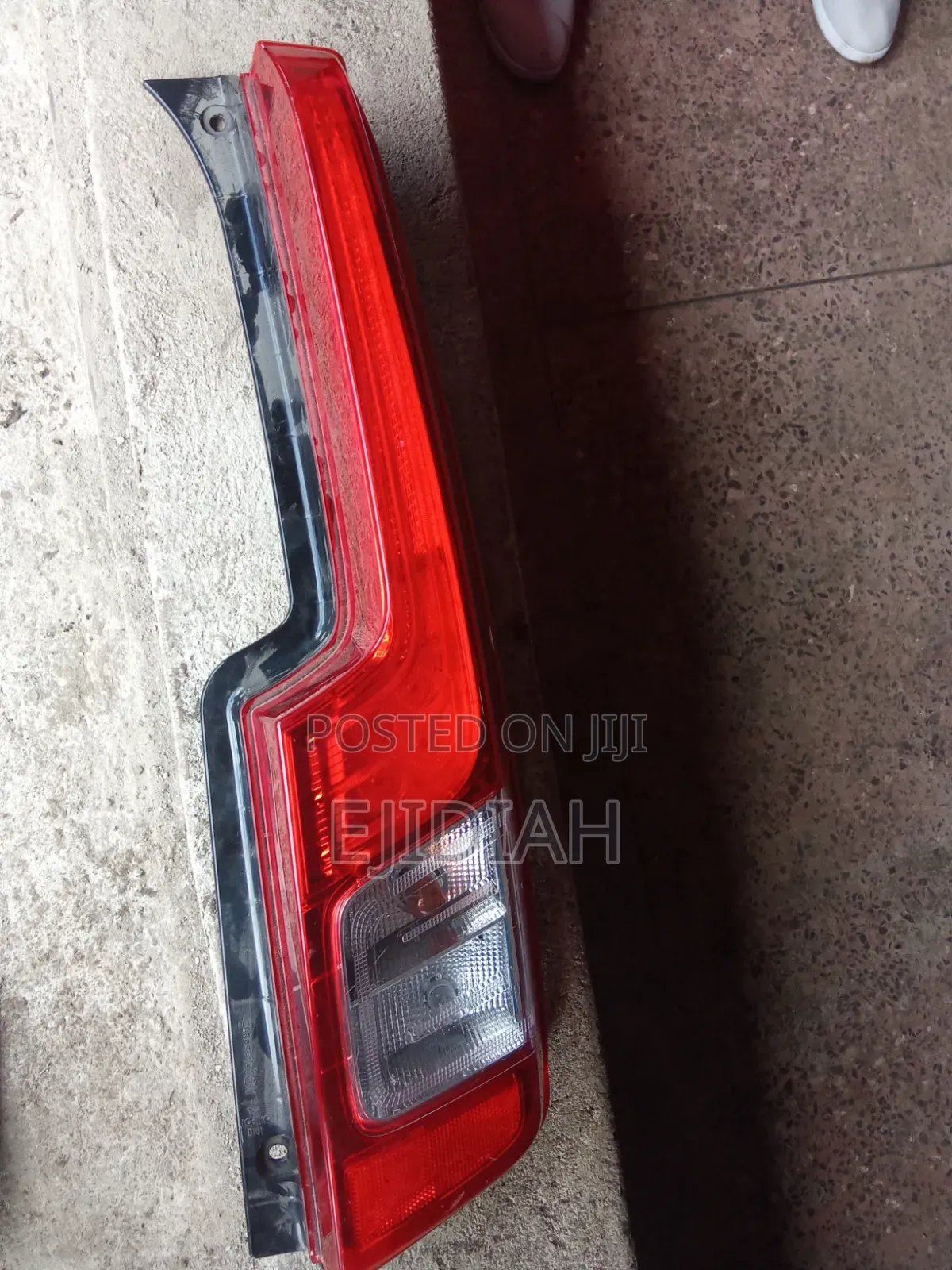 Taillight Move