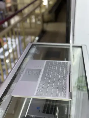 Laptop Microsoft Surface Go 8GB Intel Core i5 SSD 256GB