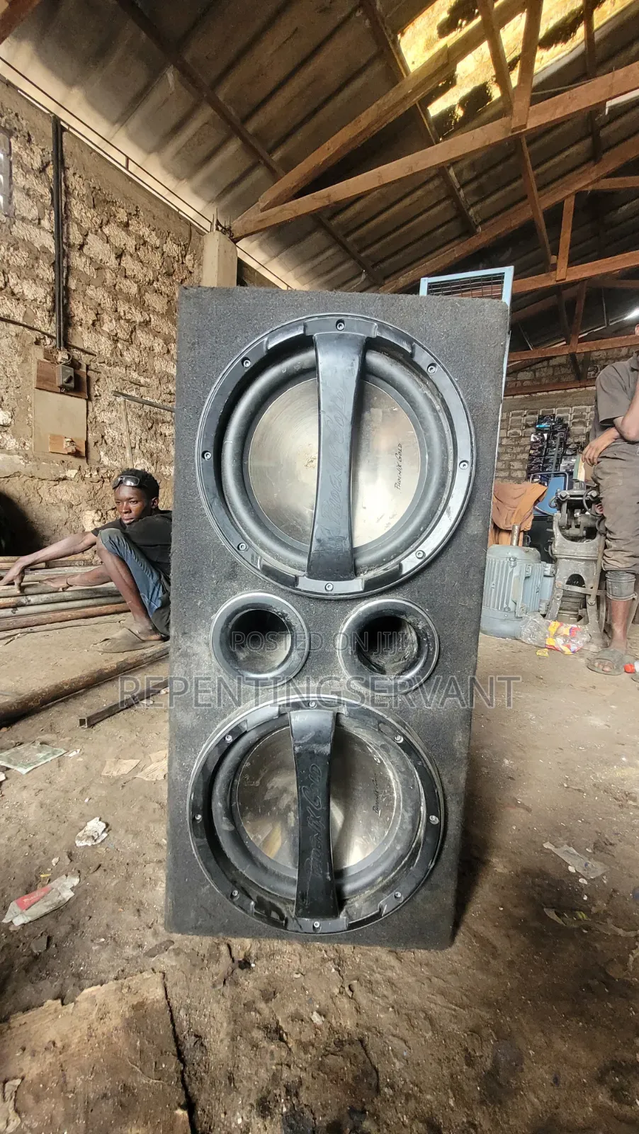 Double Speaker With Built-in Amplifier