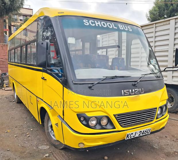 Isuzu NQR 2016 Yellow - thumbnail 3