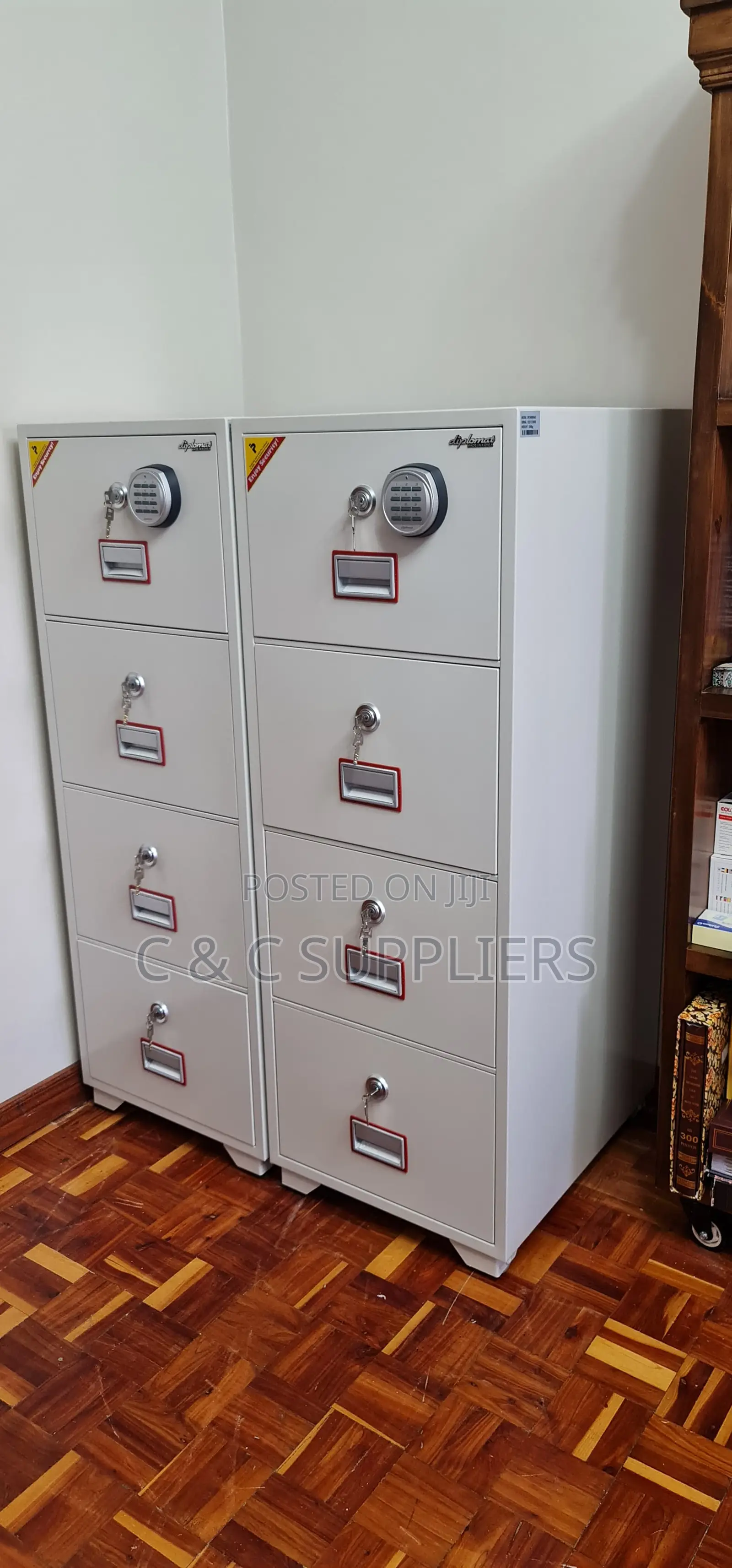 Storage Cabinets; 4-Drawers Fireproof Seek Cabinet