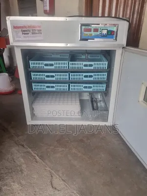 Brand New 528 Incubator/Full Hatcher Imported One