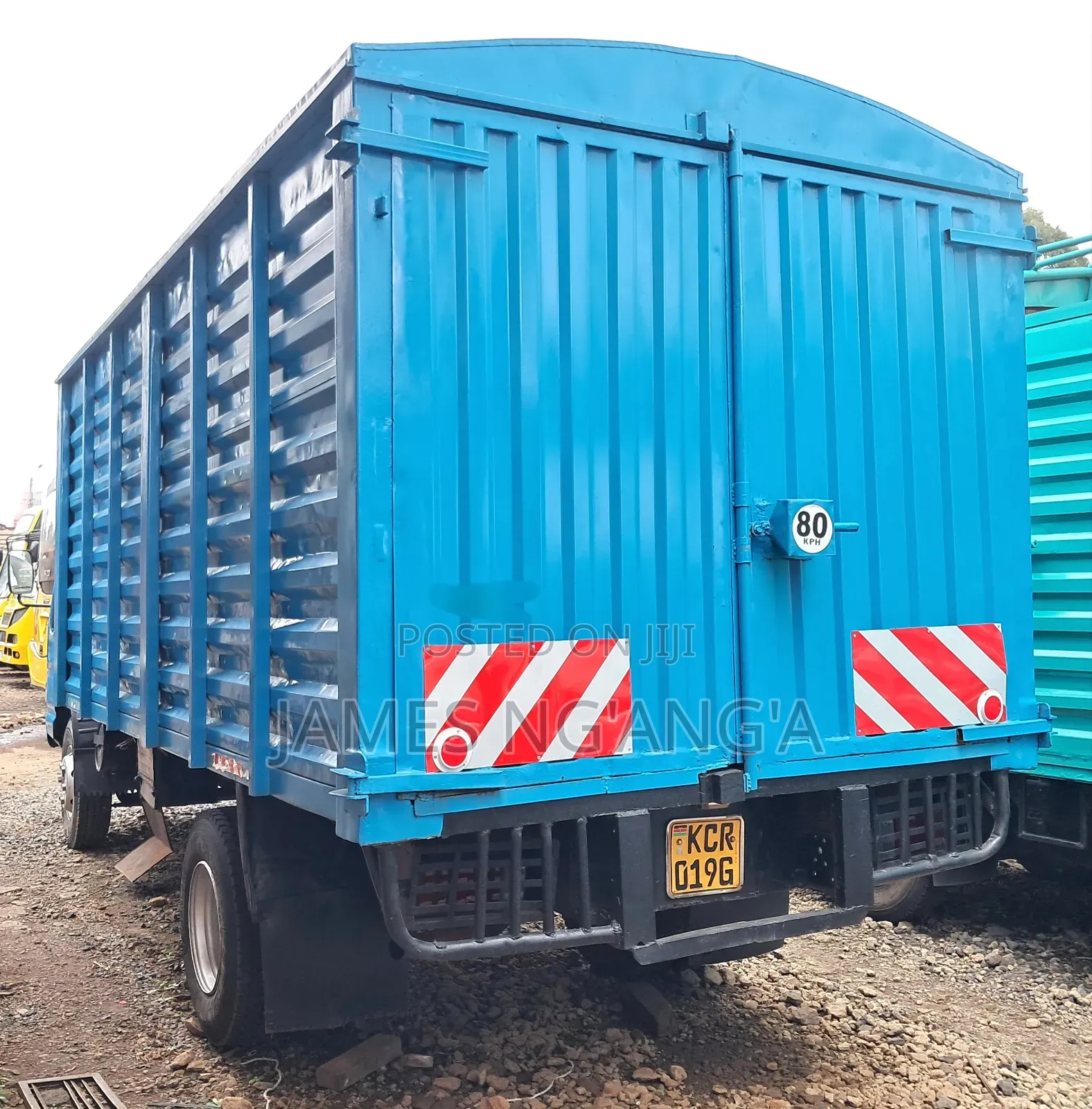 Isuzu NPR Company Maintained