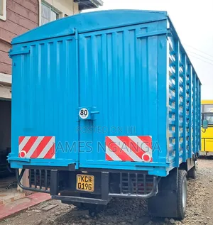 Isuzu NPR Company Maintained